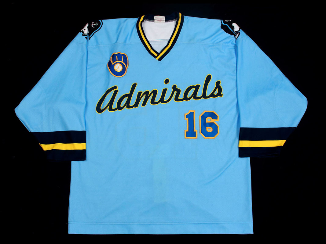 The Milwaukee Admirals unveiled a beautiful Brewers-inspired hockey jersey